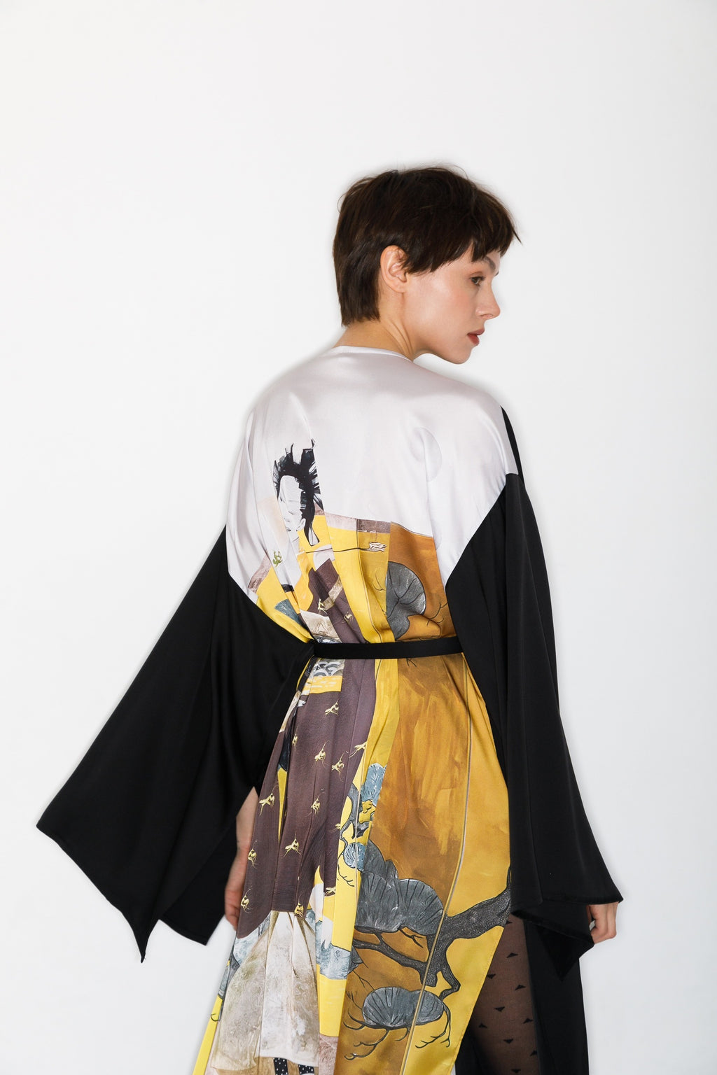 Scattered pears Kimono Black