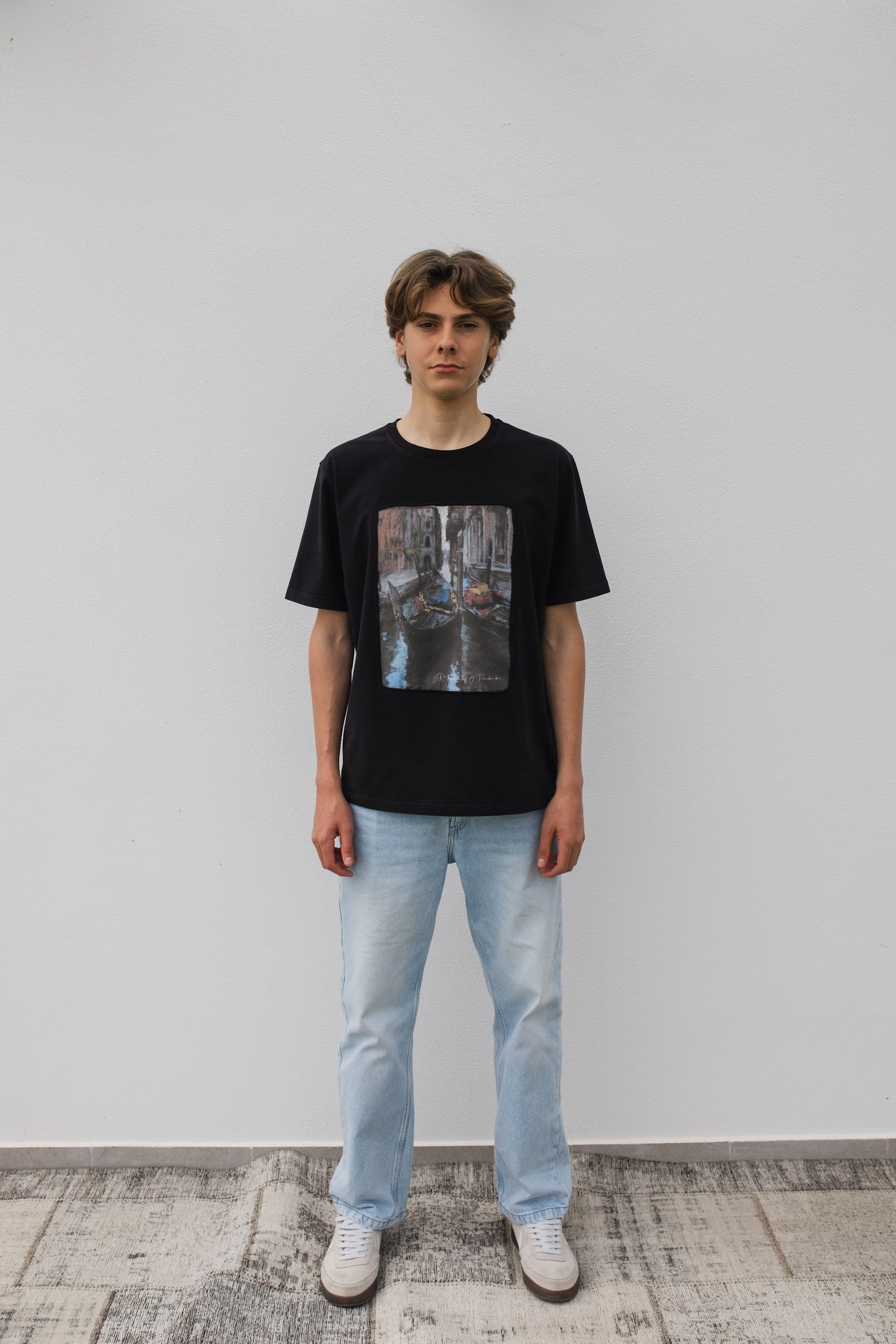 Venetian motif T-Shirt Black